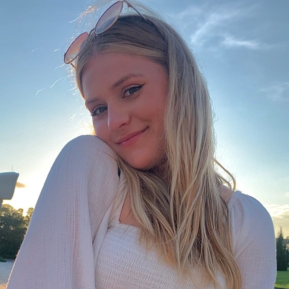 Meet your Posher, Harley - Picture 1 of 1